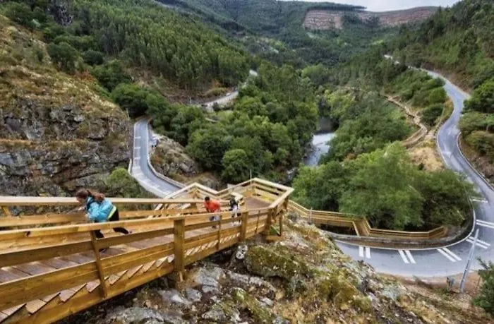 בית חווה Crasto Payva Douro Nature קסטלו דה פייבה